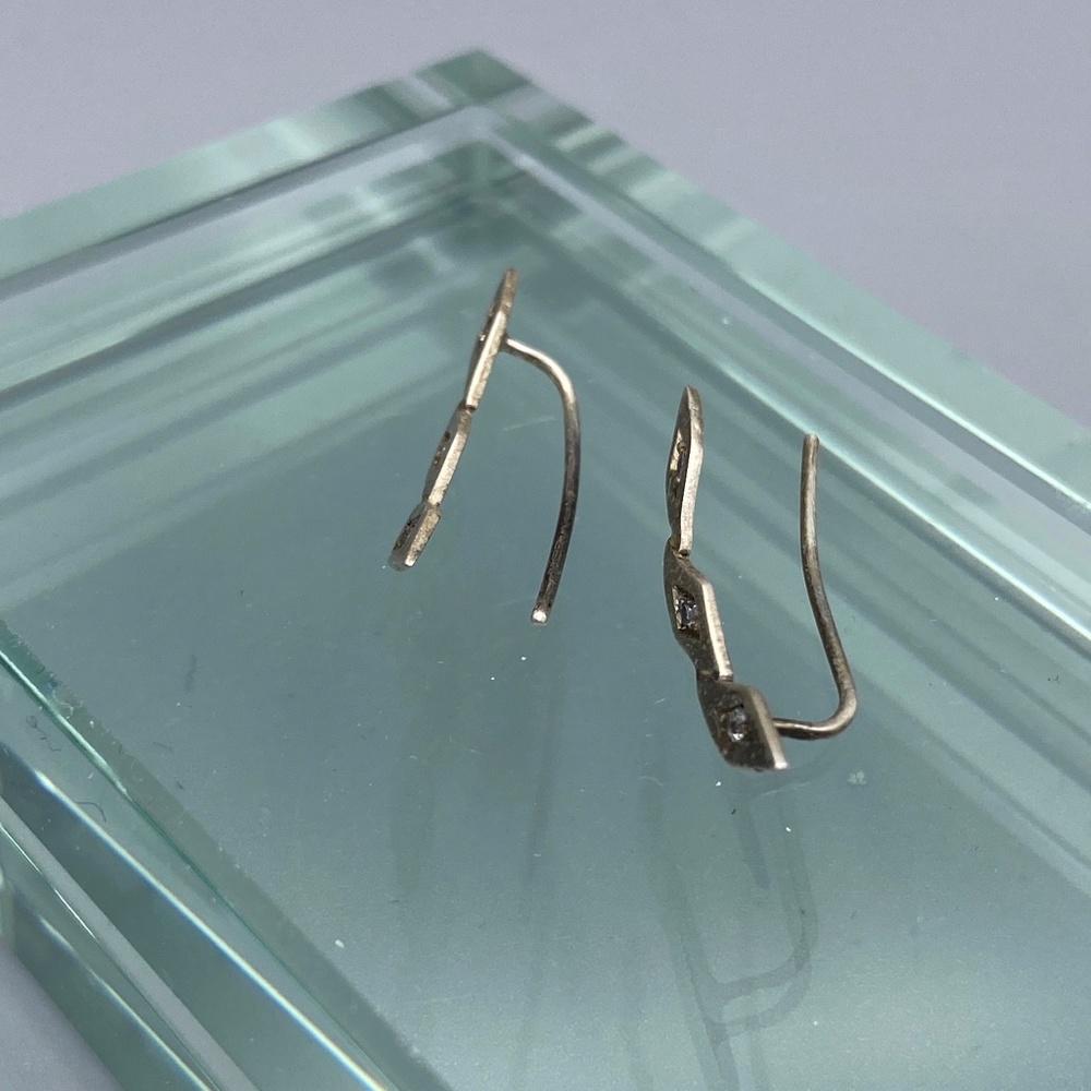 Diamond Earrings Silver- NWOT - climb up earlobes - Picture 7 of 10
